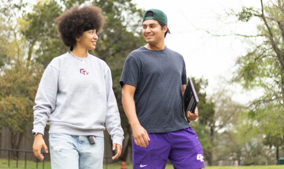 CTX students on the trail