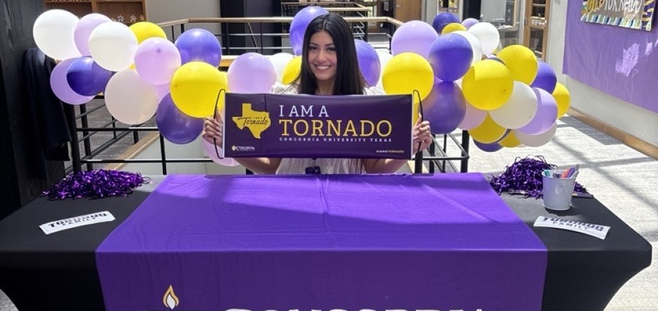 Liliana Cardenas helping to support her fellow students